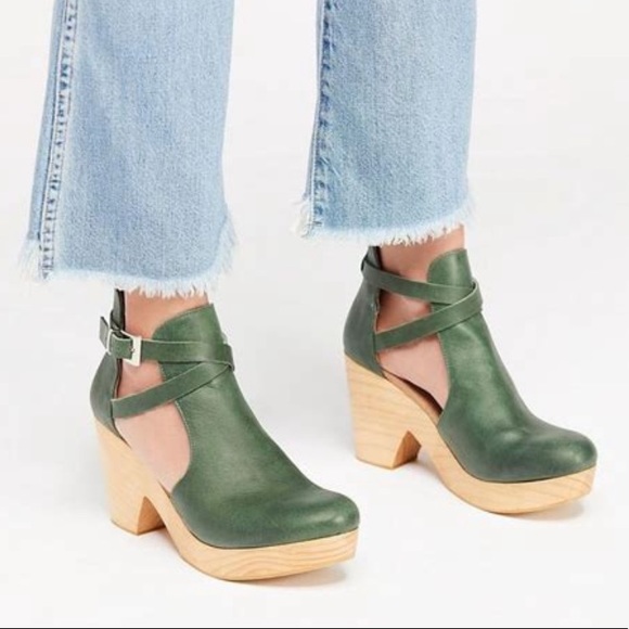 Free People Shoes - Free People Green Leather Cedar Clog Heel Wedge